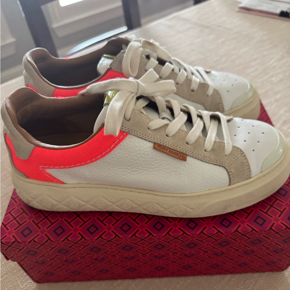 Tory Burch Ladybug sneaker, size 10M